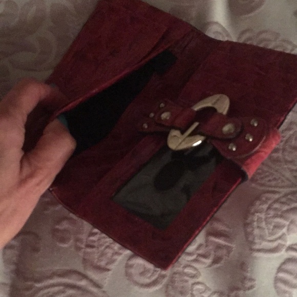 GUESS wallet! - Picture 4 of 4